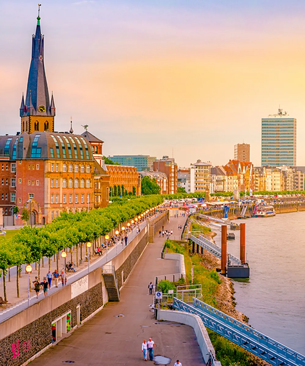 Uferpromenade in Düsseldorf