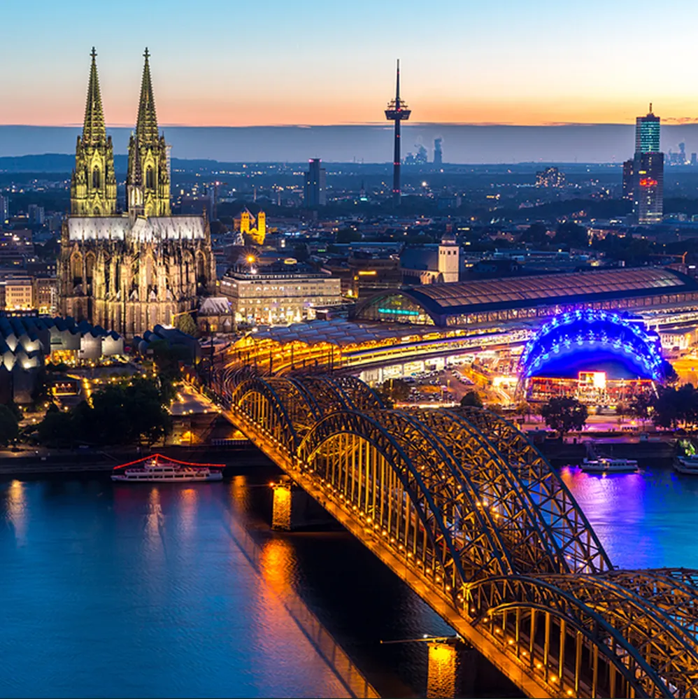 Brücke über den Rhein in Bonn